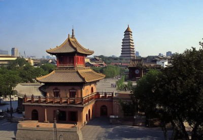 西安住哪？钟楼/大雁塔/小寨区域分析：钟楼、大雁塔、小寨对比，西安住宿终极指南