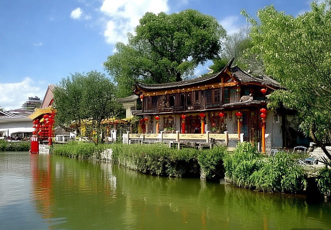 昆明住哪？翠湖/南屏街/火车站周边-昆明住哪？翠湖/南屏街/火车站周边-昆明住宿攻略